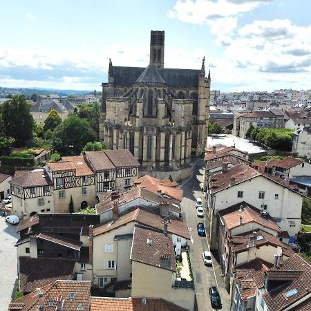 Bel Appartement En Plein Centre Ville Limoges Exterior photo